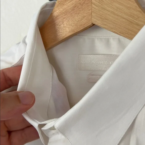 Alexander McQueen Classic White Button-Up Brad Shirt with jersey sleeves - Picture 5 of 7